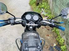 https://riyasewana.com/uploads/bajaj-ct-100-412483224402.jpg