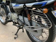 https://riyasewana.com/uploads/bajaj-ct-100-423273624101.jpg