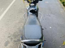 https://riyasewana.com/uploads/bajaj-ct-100-51142406716.jpg
