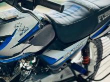 https://riyasewana.com/uploads/bajaj-ct-100-51400536804.jpg