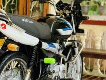 https://riyasewana.com/uploads/bajaj-ct-100-516533124472.jpg