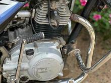 https://riyasewana.com/uploads/bajaj-ct-100-79594324861.jpg