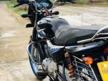 https://riyasewana.com/uploads/bajaj-ct-100-817463013753.jpg