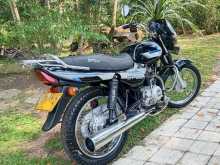 https://riyasewana.com/uploads/bajaj-ct100-101352434182.jpg