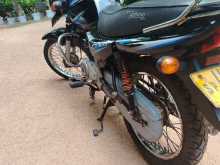 https://riyasewana.com/uploads/bajaj-ct100-161252154362.jpg