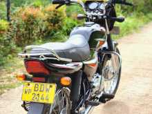 https://riyasewana.com/uploads/bajaj-ct100-2122280422042.jpg