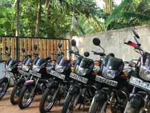 https://riyasewana.com/uploads/bajaj-ct100-233363113502.jpg