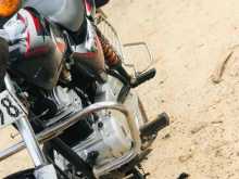 https://riyasewana.com/uploads/bajaj-ct100-2615302222273.jpg