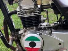https://riyasewana.com/uploads/bajaj-ct100-318425413294.jpg