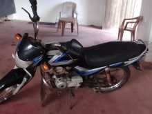 https://riyasewana.com/uploads/bajaj-ct100-61629594262.jpg