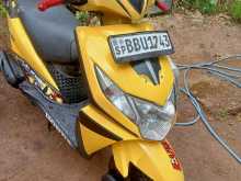 https://riyasewana.com/uploads/bajaj-dio-211341134862.jpg