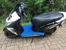 https://riyasewana.com/uploads/bajaj-dio-221758394682.jpg