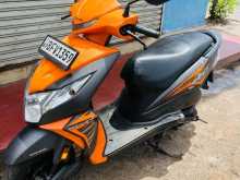 https://riyasewana.com/uploads/bajaj-dio-241042054562.jpg