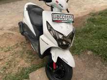 https://riyasewana.com/uploads/bajaj-dio-612503922472.jpg