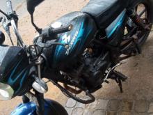 https://riyasewana.com/uploads/bajaj-discawari-251640376512.jpg