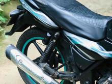 https://riyasewana.com/uploads/bajaj-discover-100-1017131824332.jpg