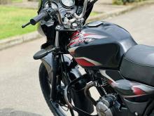 https://riyasewana.com/uploads/bajaj-discover-100-1910223624423.jpg