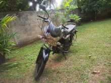 https://riyasewana.com/uploads/bajaj-discover-100-2111184113122.jpg