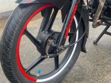 https://riyasewana.com/uploads/bajaj-discover-100-242046406866.jpg