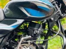 https://riyasewana.com/uploads/bajaj-discover-100-311101286185.jpg