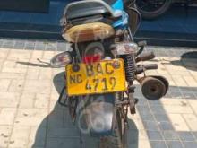 https://riyasewana.com/uploads/bajaj-discover-100cc-12047371394283.jpg