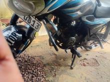 https://riyasewana.com/uploads/bajaj-discover-10755296864.jpg