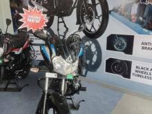 Bajaj Discover 125 2024 Motorbike