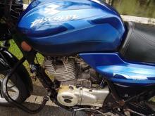 https://riyasewana.com/uploads/bajaj-discover-125-15803096235.jpg