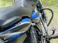 https://riyasewana.com/uploads/bajaj-discover-125-1619565124814.jpg