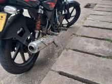 https://riyasewana.com/uploads/bajaj-discover-125-26155506408289.jpg