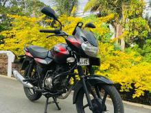 https://riyasewana.com/uploads/bajaj-discover-125-3011074424052.jpg