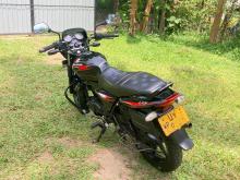 https://riyasewana.com/uploads/bajaj-discover-135-1114281819145.jpg