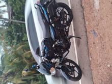 https://riyasewana.com/uploads/bajaj-discover-135-11642336136.jpg