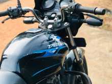 https://riyasewana.com/uploads/bajaj-discover-135-142118414203.jpg