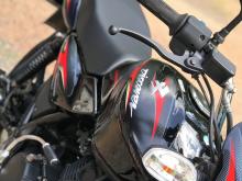 https://riyasewana.com/uploads/bajaj-discover-135-159384719205.jpg