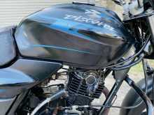 https://riyasewana.com/uploads/bajaj-discover-135-1913214822922.jpg