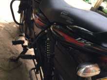 https://riyasewana.com/uploads/bajaj-discover-135-191928571334.jpg