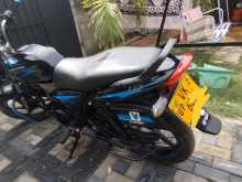 https://riyasewana.com/uploads/bajaj-discover-135-215210413423.jpg