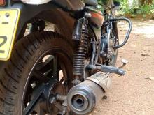 https://riyasewana.com/uploads/bajaj-discover-135-31414586266.jpg