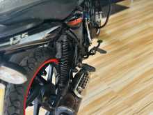 https://riyasewana.com/uploads/bajaj-discover-135-514242922823.jpg
