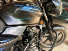 https://riyasewana.com/uploads/bajaj-discover-135-714110824381.jpg