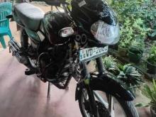 https://riyasewana.com/uploads/bajaj-discover-135-7190211461130.jpg