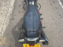 https://riyasewana.com/uploads/bajaj-discover-150-151634421357374.jpg