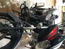 https://riyasewana.com/uploads/bajaj-discover-150-166205913402.jpg
