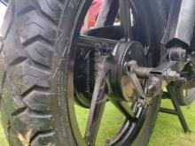 https://riyasewana.com/uploads/bajaj-discover-150-2214604483343.jpg