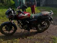 https://riyasewana.com/uploads/bajaj-discover-150-2613381513794.jpg