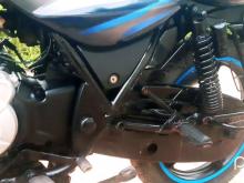 https://riyasewana.com/uploads/bajaj-discover-150-271852176256.jpg