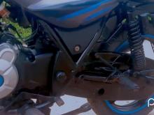 https://riyasewana.com/uploads/bajaj-discover-150-4748056036.jpg
