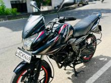 Bajaj Discover 150F 2015 Motorbike