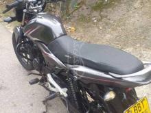 https://riyasewana.com/uploads/bajaj-discover-1862214421165.jpg